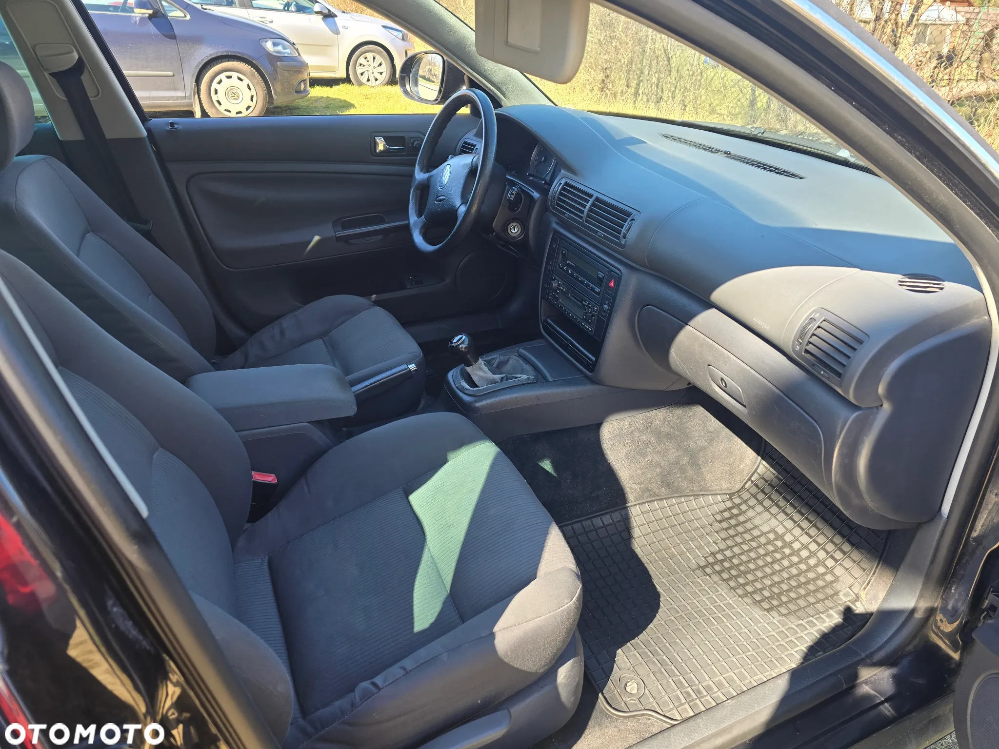 Volkswagen Passat 1.8T Basis - 12