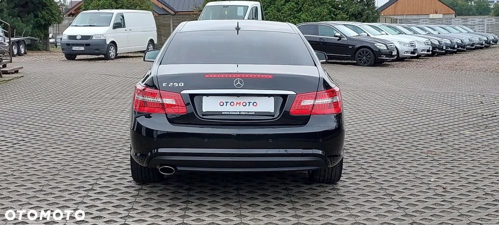 Mercedes-Benz Klasa E - 23