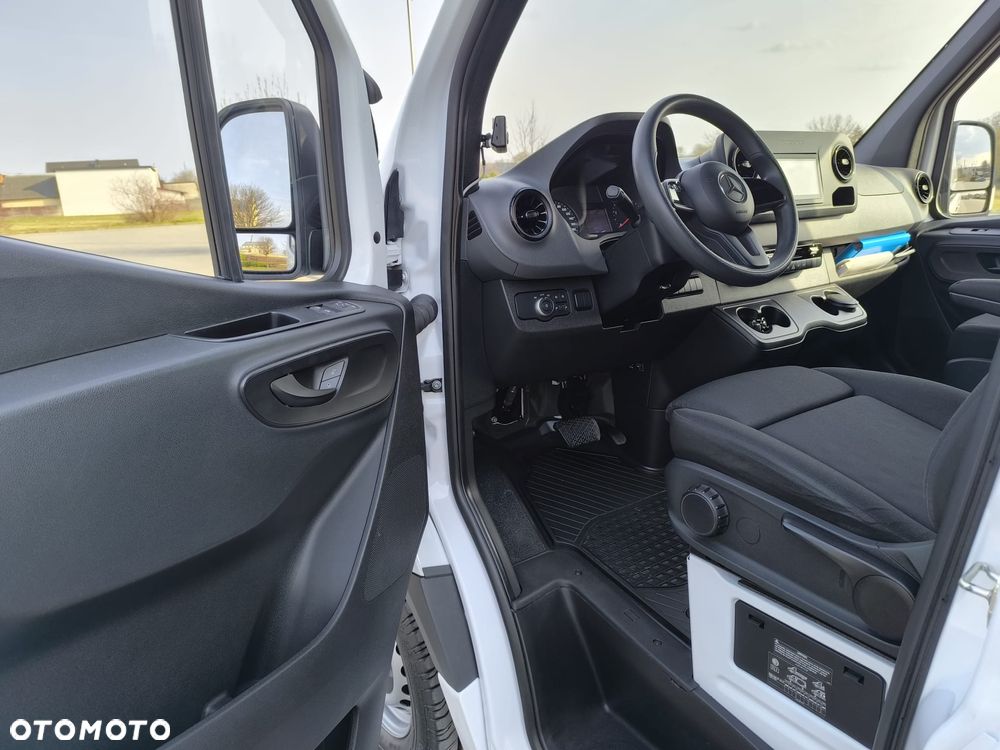 Mercedes-Benz Sprinter 315, Automat, Mroźnia, Chłodnia + Funkcja Grzania, Długi (4.25m) - 16
