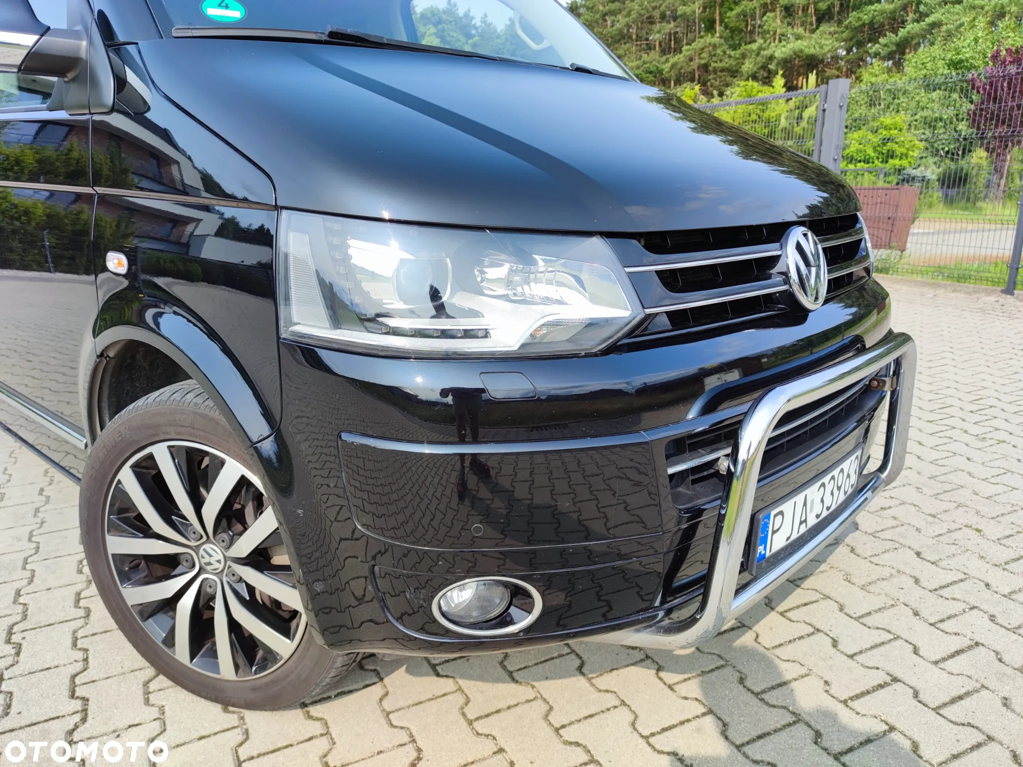 Volkswagen Multivan - 13