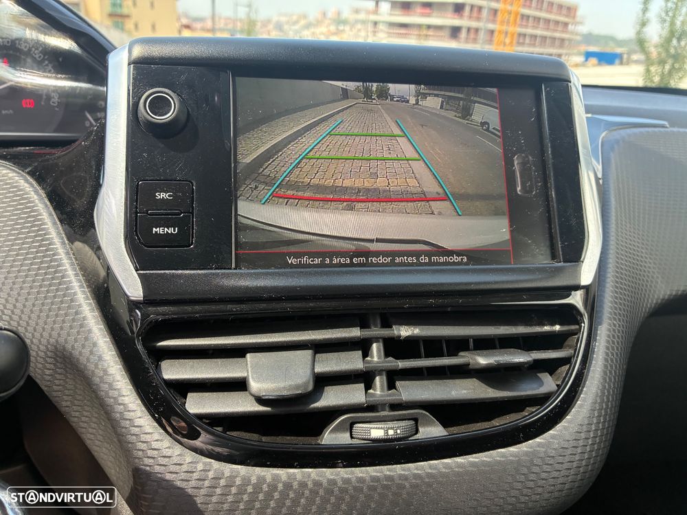 Peugeot 208 1.2 PureTech GT Line - 11