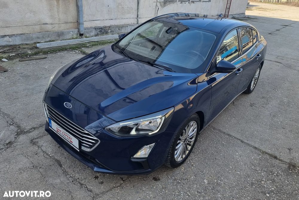 Ford Focus 1.5 EcoBlue Titanium Business - 1
