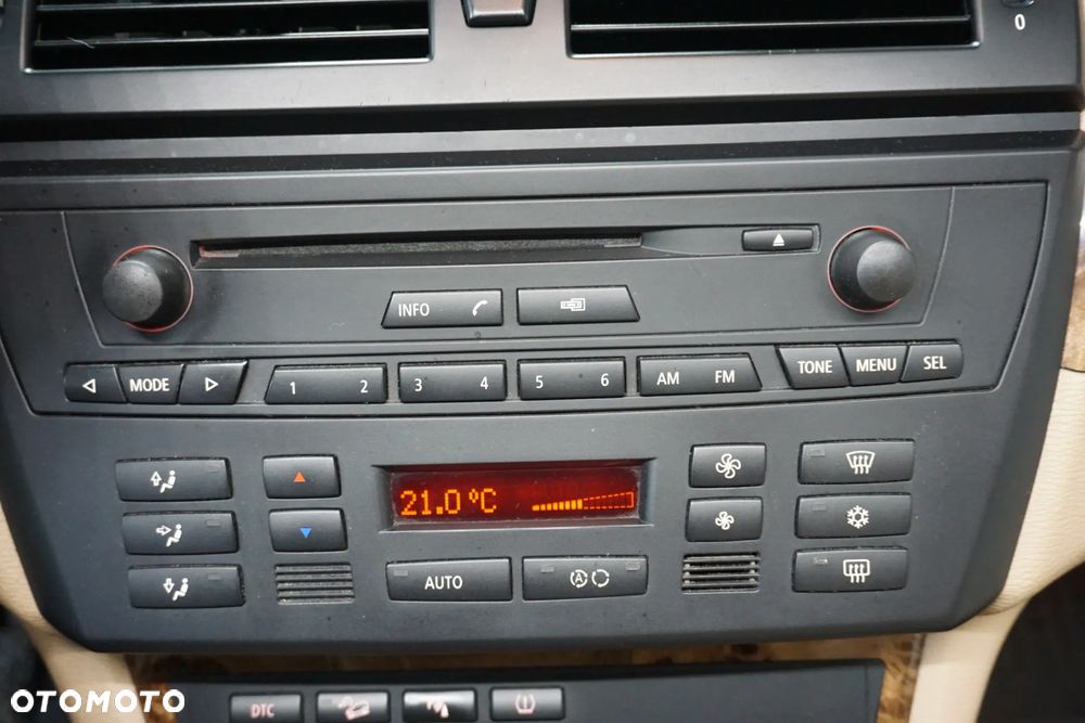 BMW X3 2.0d - 38