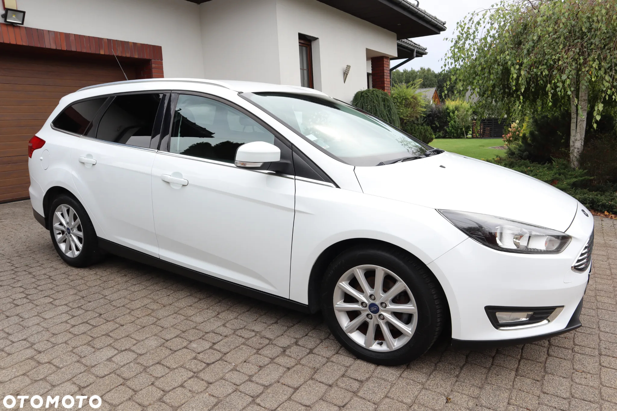Ford Focus 1.0 EcoBoost Start-Stopp-System TITANIUM - 6