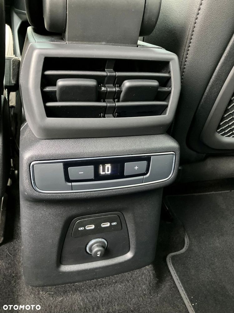 Audi Q4 e-tron - 17