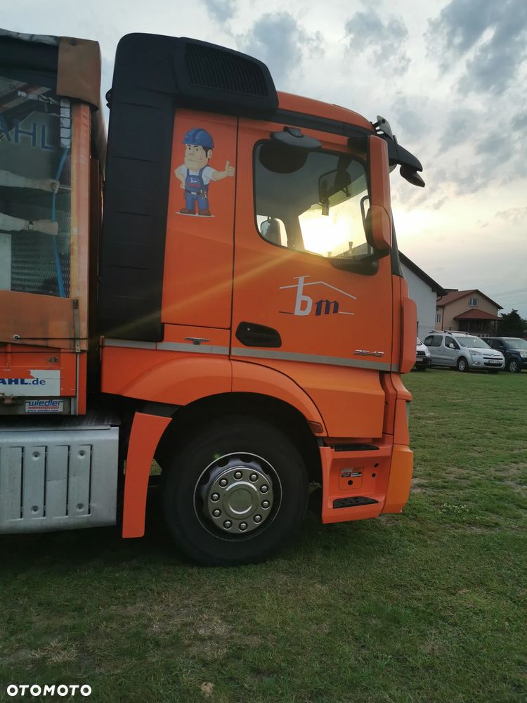 Mercedes-Benz Actros - 24