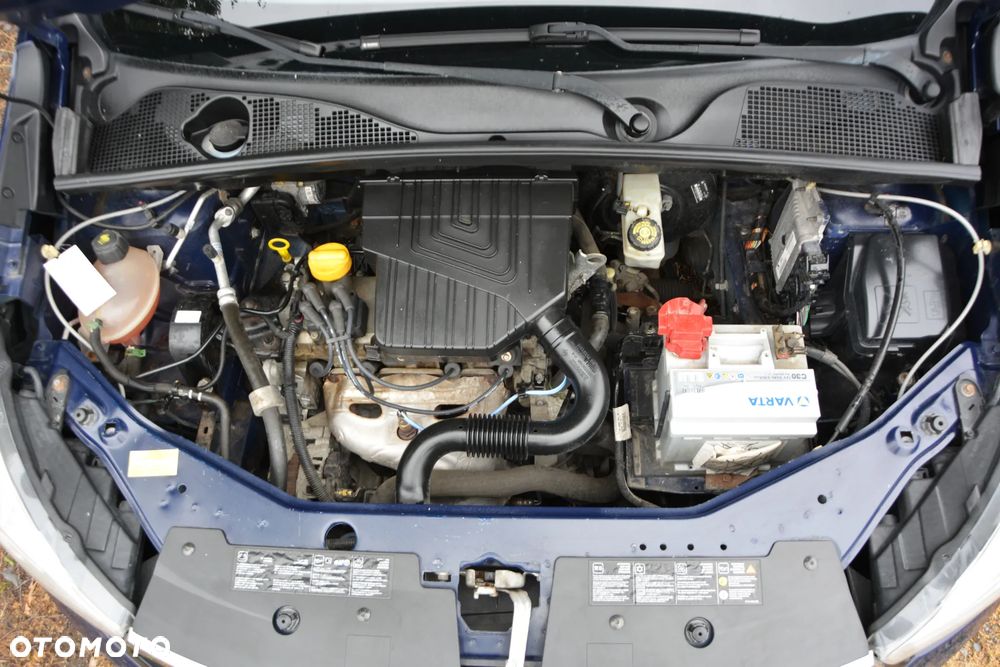 Dacia Lodgy 1.6 MPI 85 Laureate - 13
