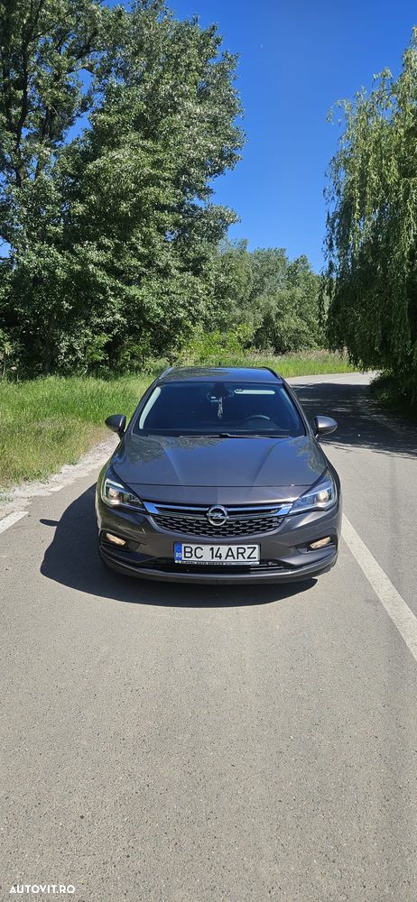 Opel Astra 1.6 CDTI ECOTEC Start/Stop Dynamic - 4
