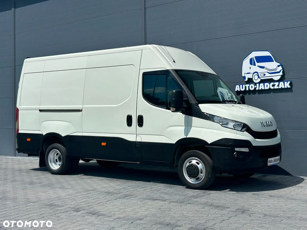 Iveco Daily 40C21 35C21 3.0 HPI L3H2 Średniak **Blokada mostu**KLIMA**Hak 3,5t.**NA BLIŹNIAKACH**Sprowadzony**2014R** - 2