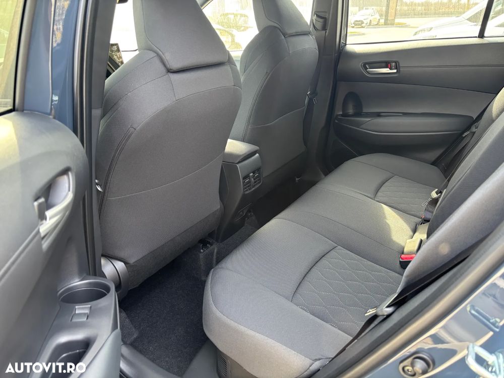 Toyota Corolla Cross HEV DYNAMIC FWD 2.0 - 12