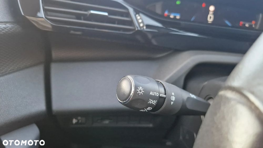 Peugeot 308 1.2 PureTech Active Pack S&S EAT8 - 28