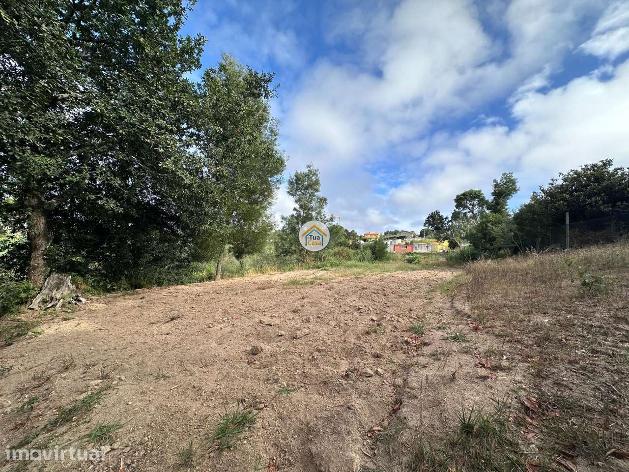 Terreno com 1.174 m2 e elevado potencial habitacional - Grande imagem: 5/12
