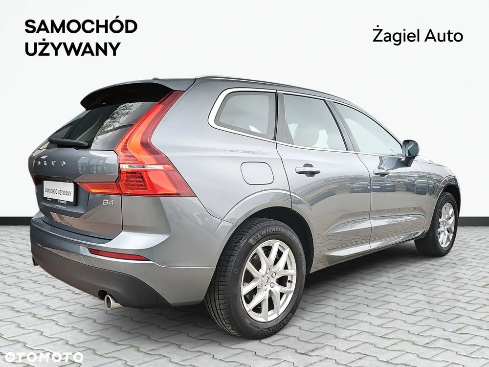 Volvo XC 60 B4 B Momentum Pro - 5