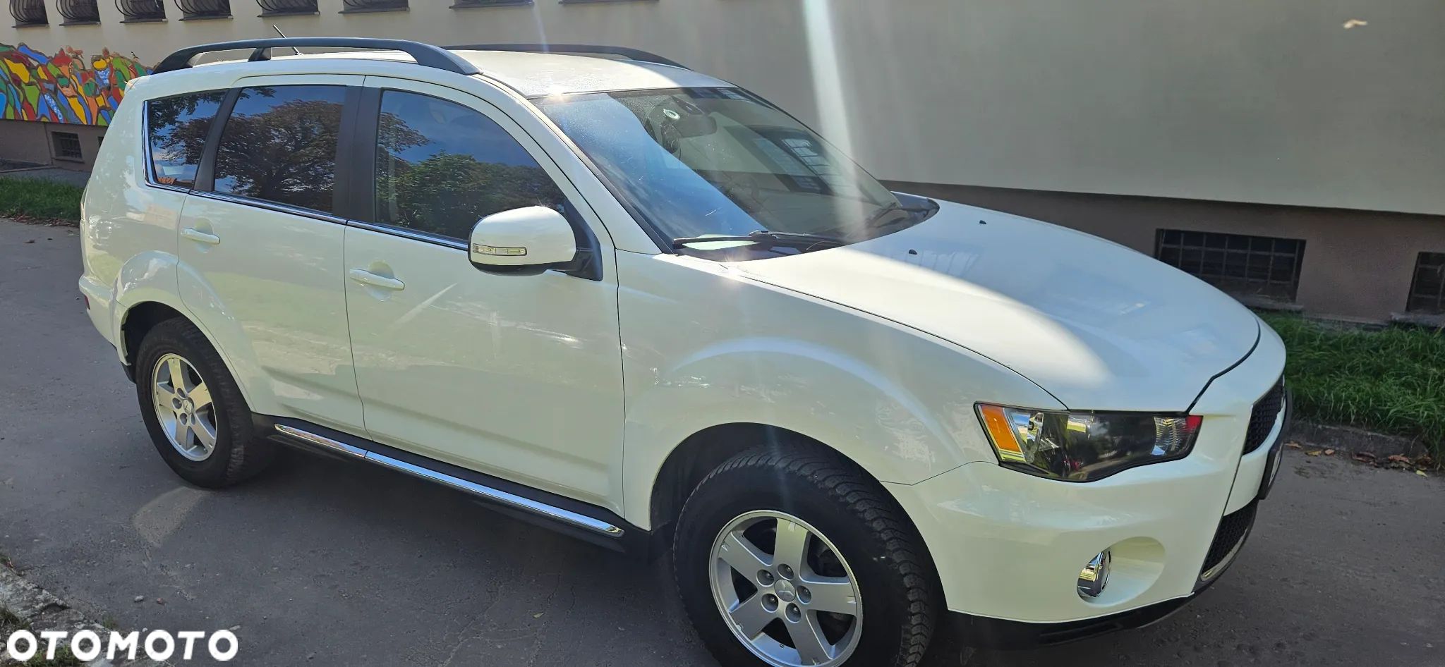 Mitsubishi Outlander 2.0 Intense + 2WD EU5 - 1