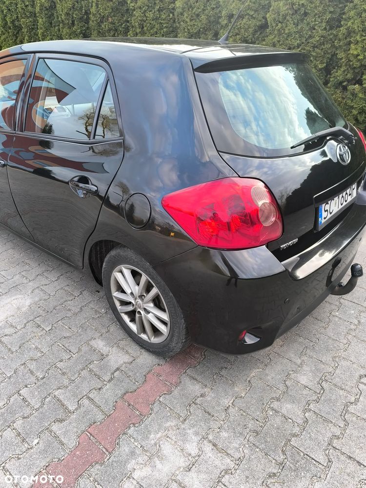 Toyota Auris 1.6 Premium - 4