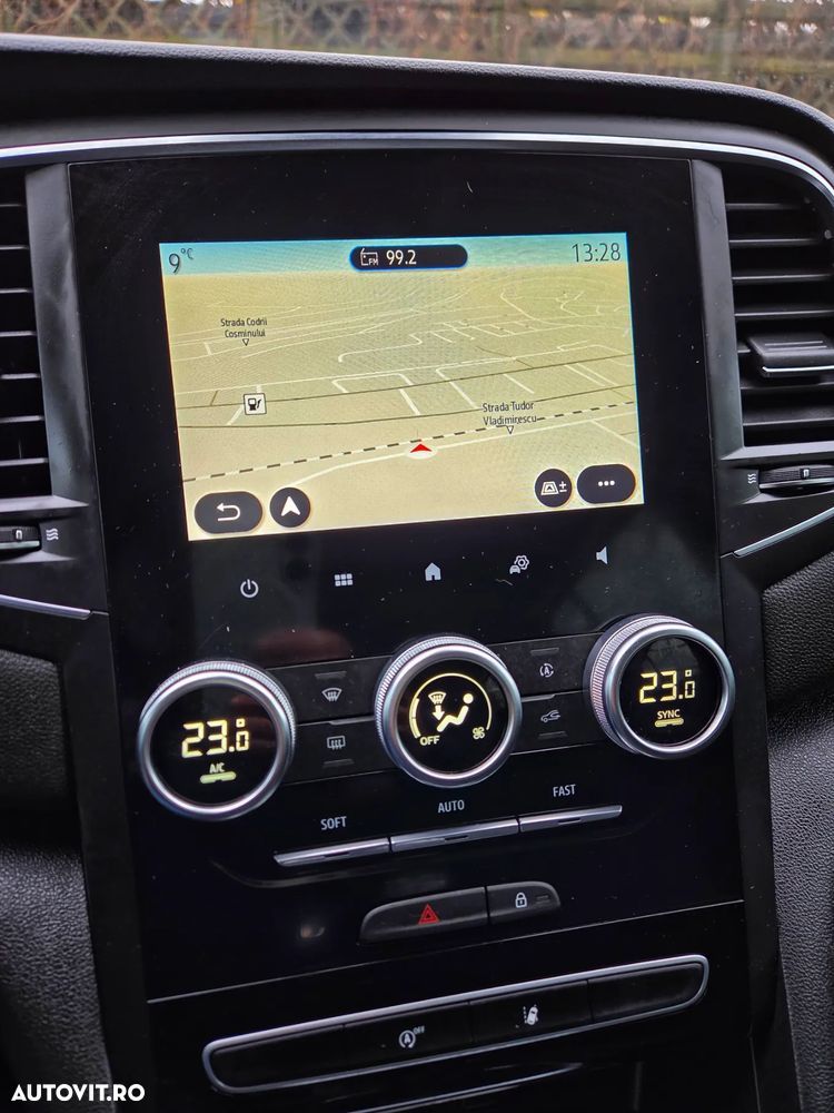 Renault Megane BLUE dCi 115 BUSINESS EDITION - 19