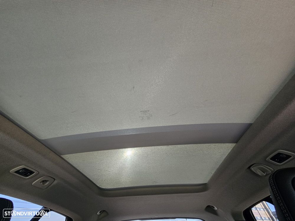 Volvo XC 40 D4 AWD Geartronic Momentum Pro - 53