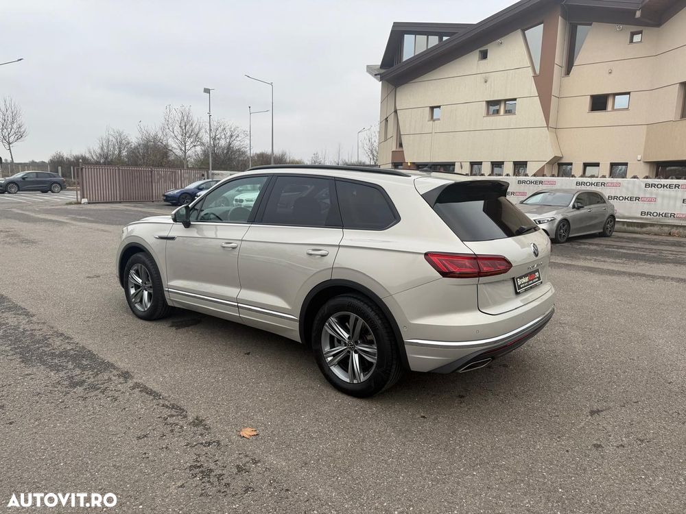 Volkswagen Touareg V6 TSI 4MOTION Elegance - 15