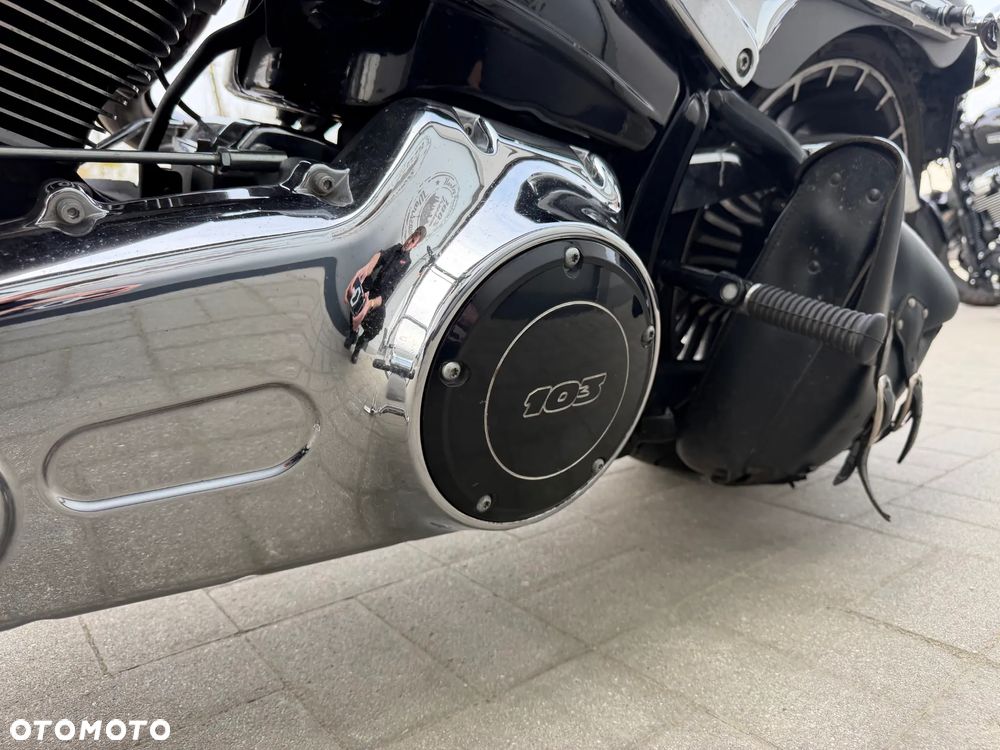 Harley-Davidson FXSB Breakout - 12