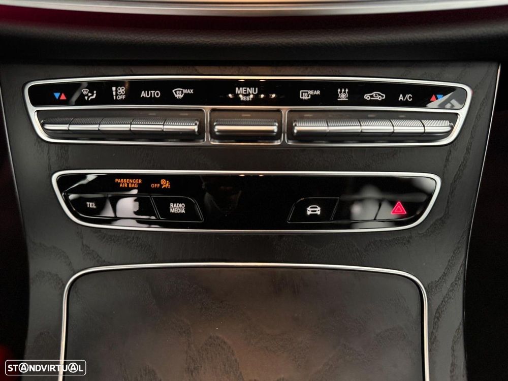 Mercedes-Benz E 300 de AMG Line 4Matic - 32