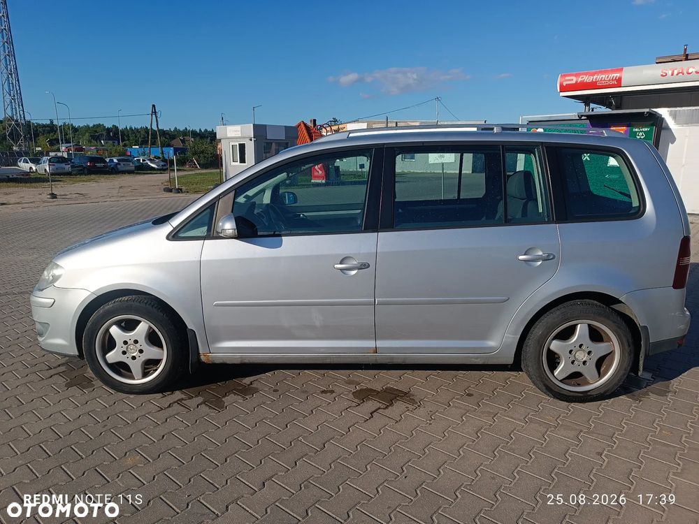 Volkswagen Touran 2006 photo 3