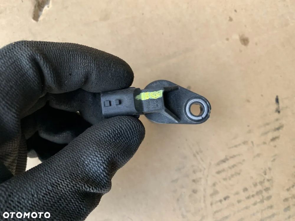 Czujnik położenia wału Renault Trafic III 1.6 DCI 8200885209A - 2