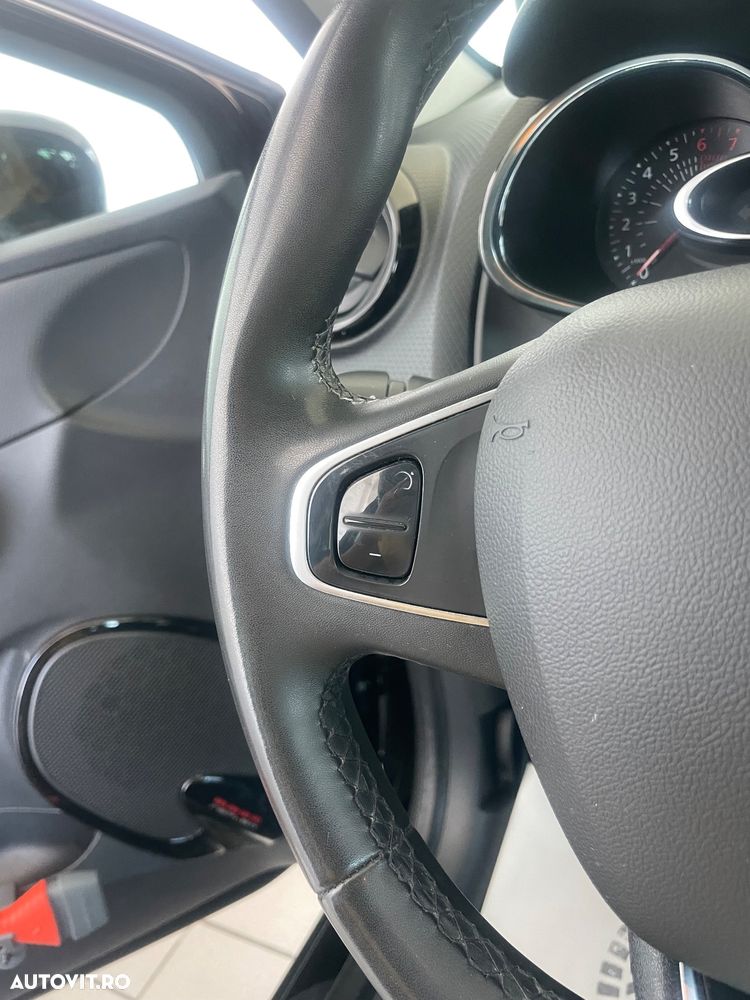 Renault Clio (Energy) TCe 90 Start & Stop INTENS - 14