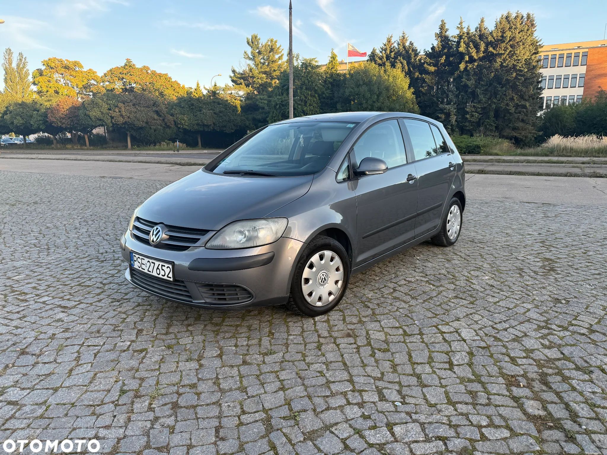 Volkswagen Golf Plus 1.6 Trendline - 1