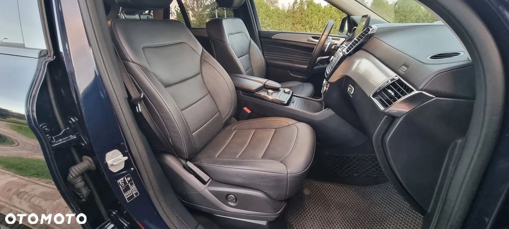 Mercedes-Benz GLE AMG Coupe 43 4-Matic - 26