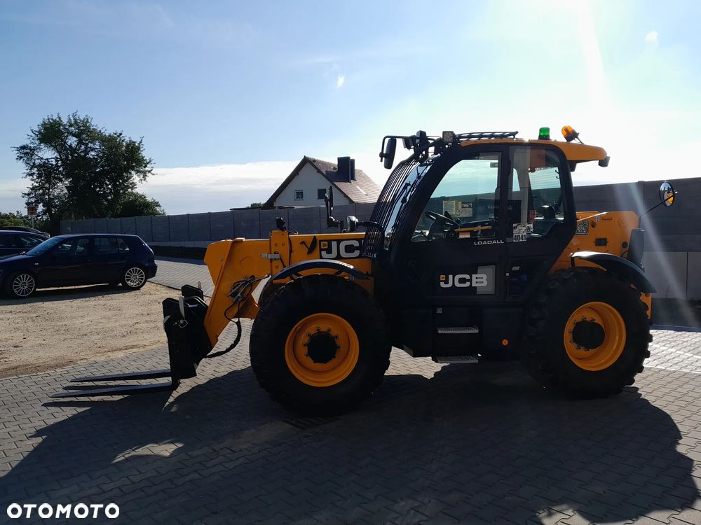 JCB 560-80 2023R agri - 7