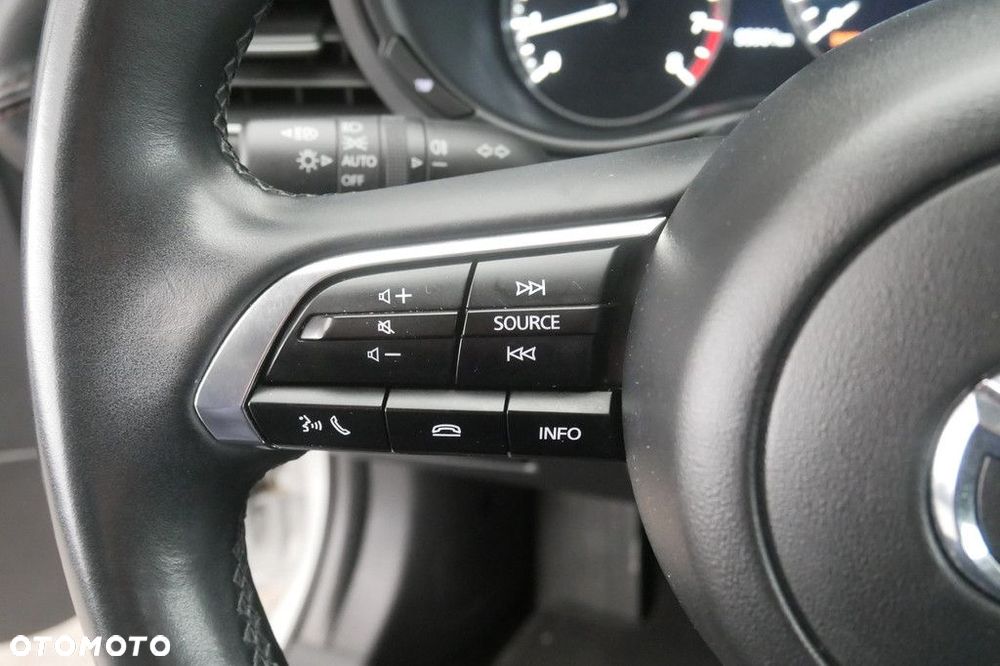 Mazda 3 2.0 mHEV Kai - 23