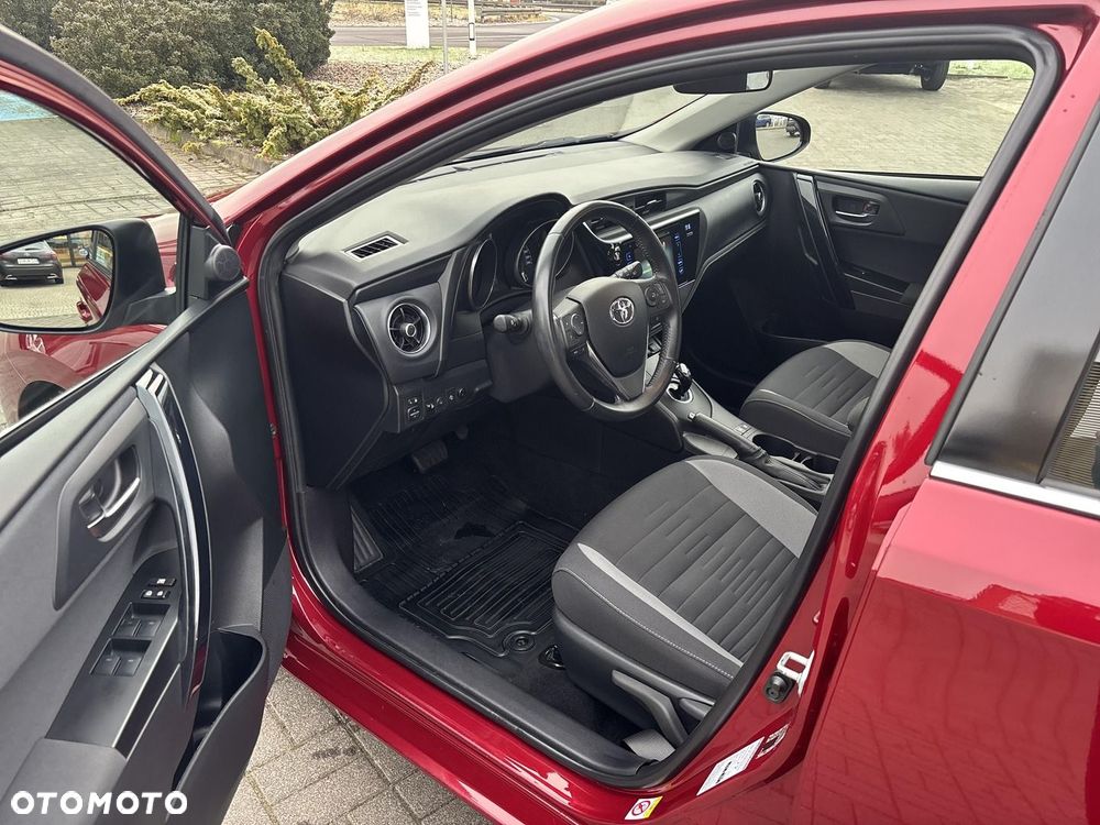 Toyota Auris - 18