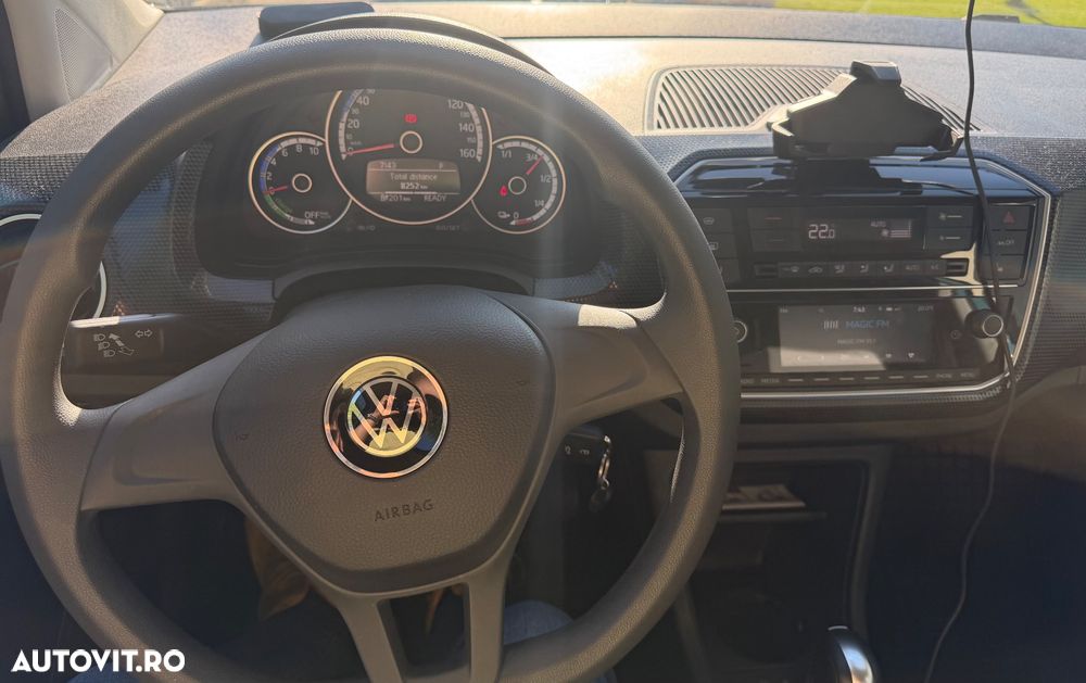 VOLKSWAGEN Up 2021 — imagine 5