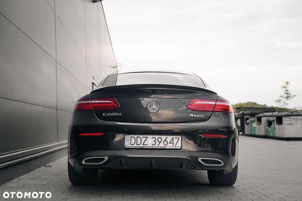 Mercedes-Benz Klasa E 220 d 4-Matic 9G-TRONIC - 5