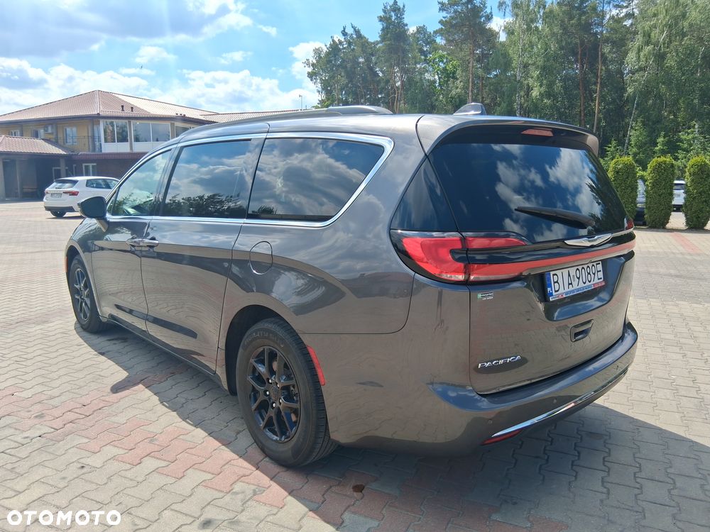 Chrysler Pacifica - 6
