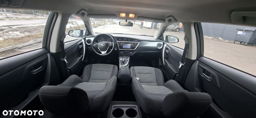 Toyota Auris - 9