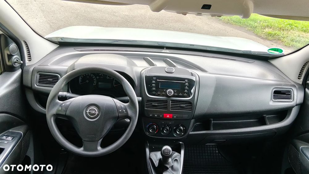 Opel COMBO - 30