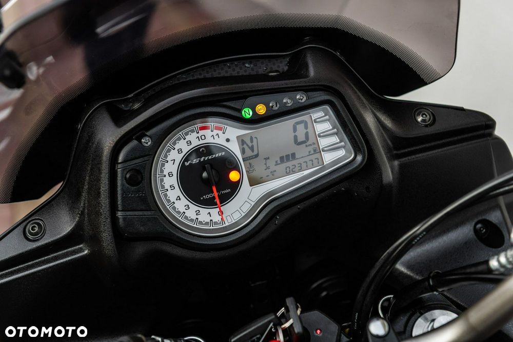 Suzuki DL - 8