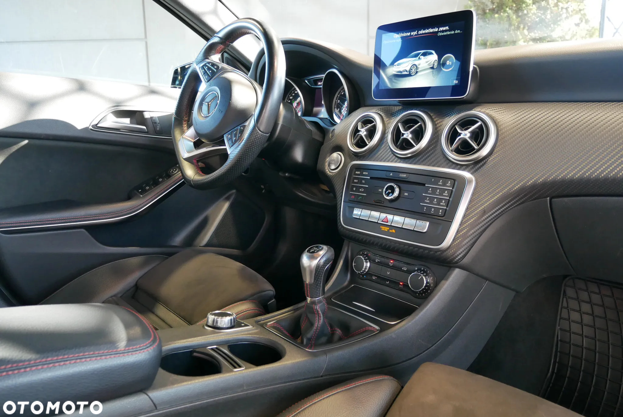 Mercedes-Benz Klasa A 180 AMG Line - 28