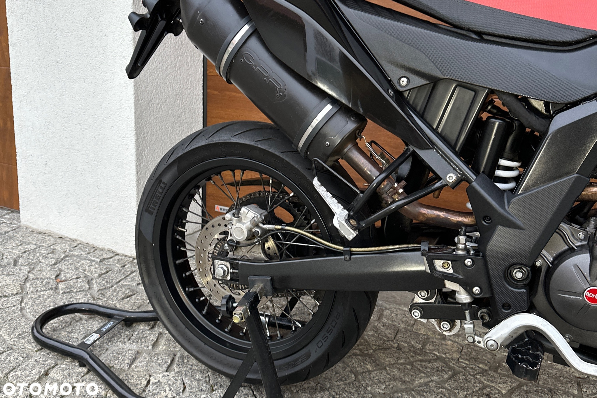 Aprilia SX - 9