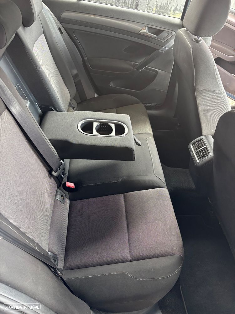 VW Golf 1.6 TDI BlueMotion Trendline - 27