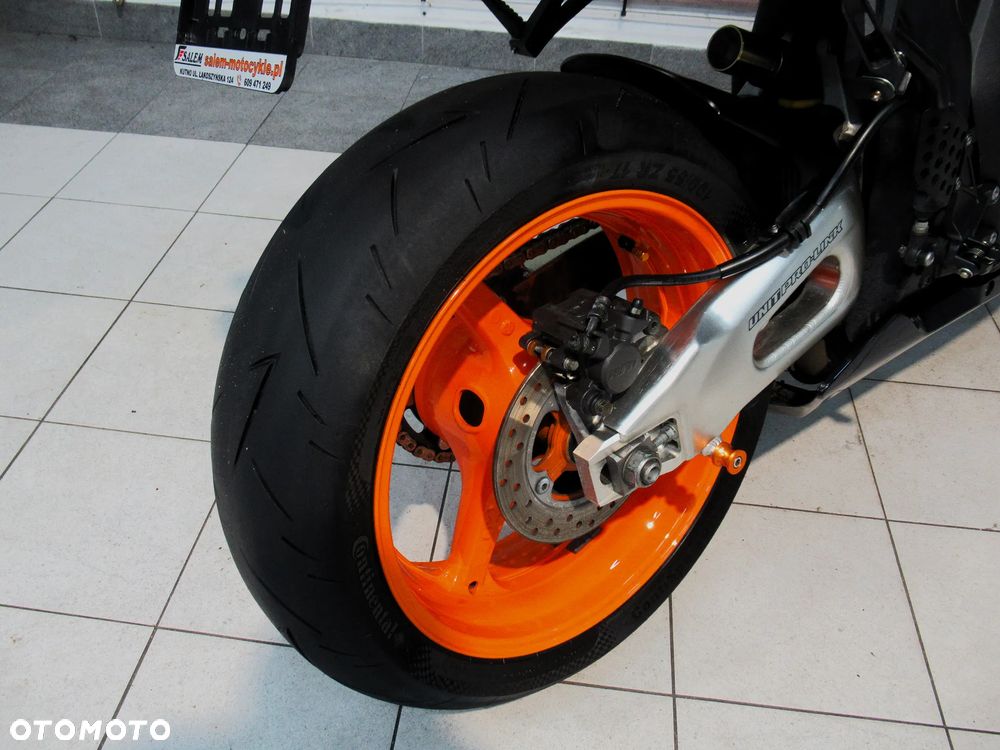 Honda CBR - 28