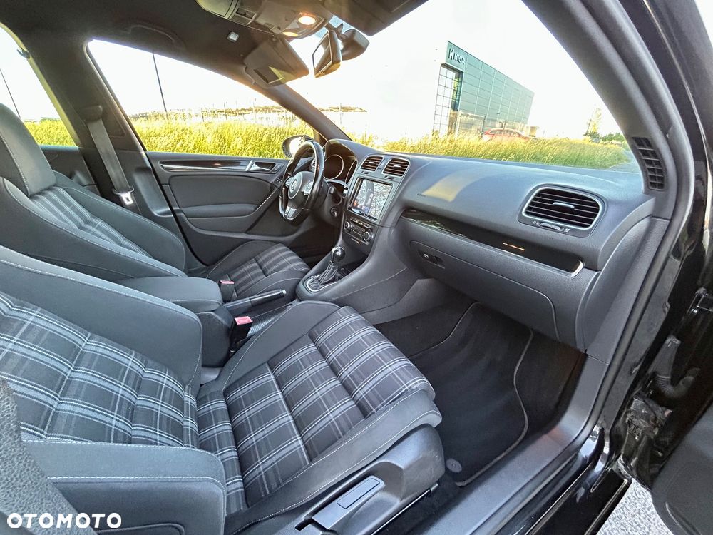Volkswagen Golf 2.0 TDI GTD DSG - 18