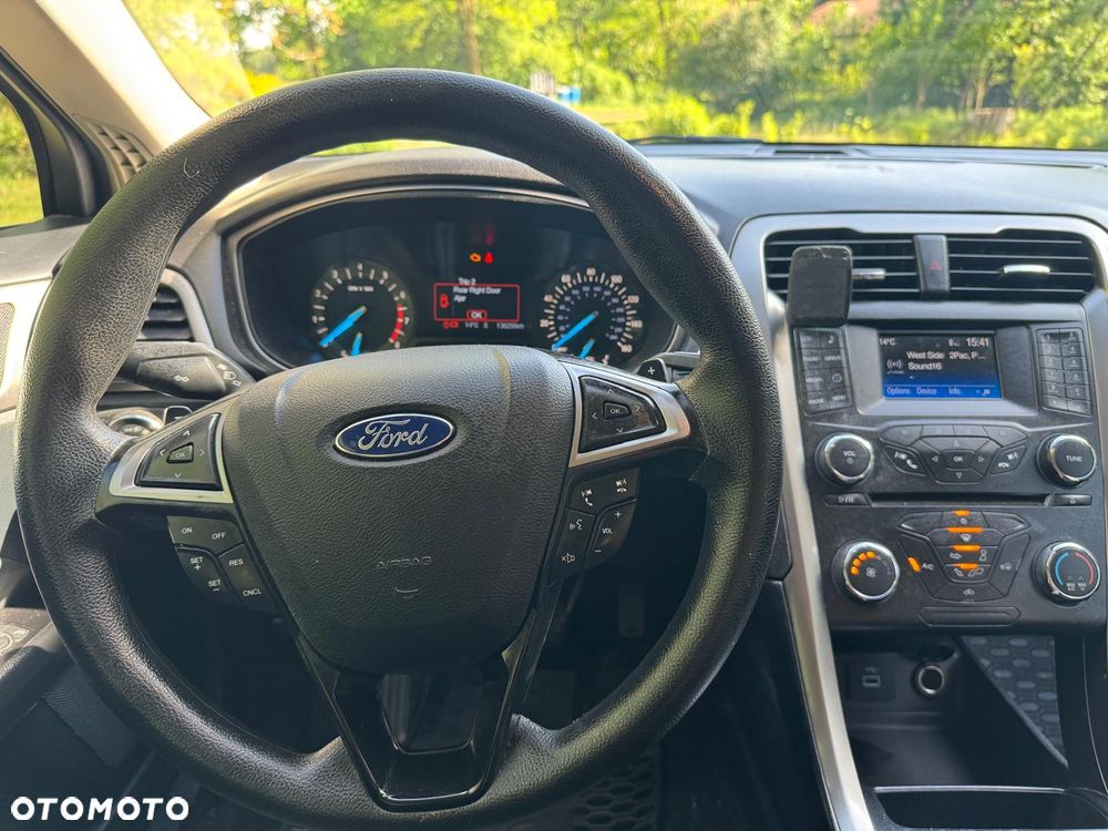 Ford Fusion - 6