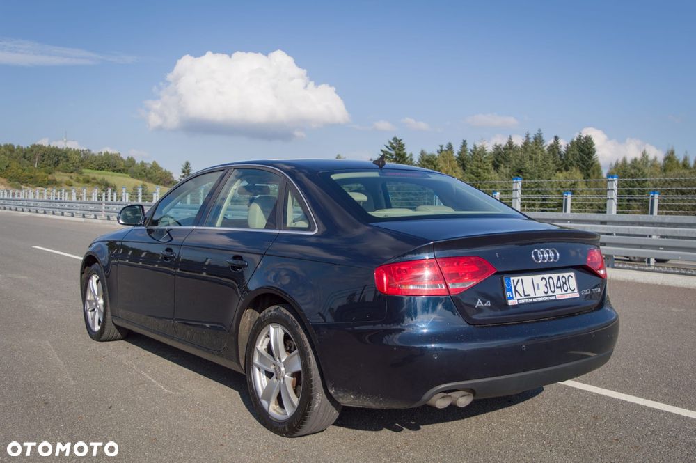 Audi A4 Limousine 2.0 TDI - 4