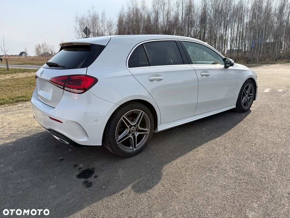 Mercedes-Benz Klasa A 180 AMG Line 7G-DCT - 3