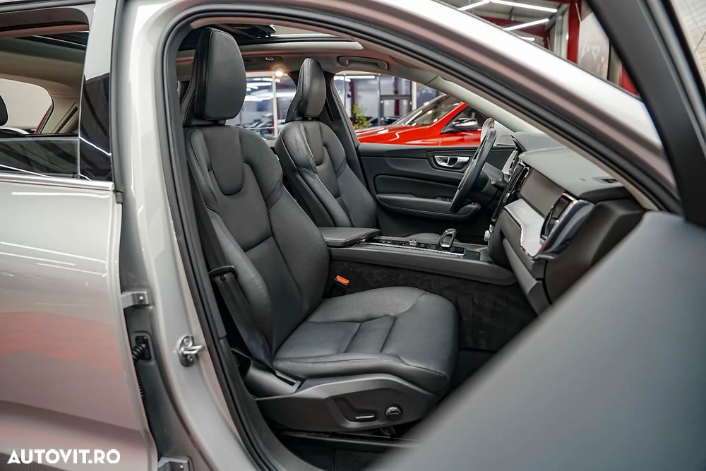 Volvo XC 60 Recharge T6 Twin Engine eAWD Inscription Expression - 10