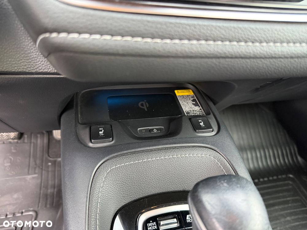 Toyota Corolla 2.0 Hybrid Executive - 20