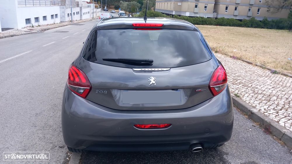Peugeot 208 1.2 PureTech GT Line - 6
