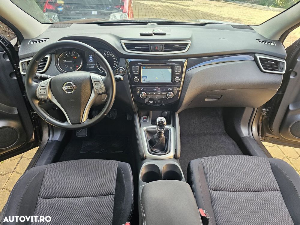 Nissan Qashqai 1.5 DCI N-Connecta - 23